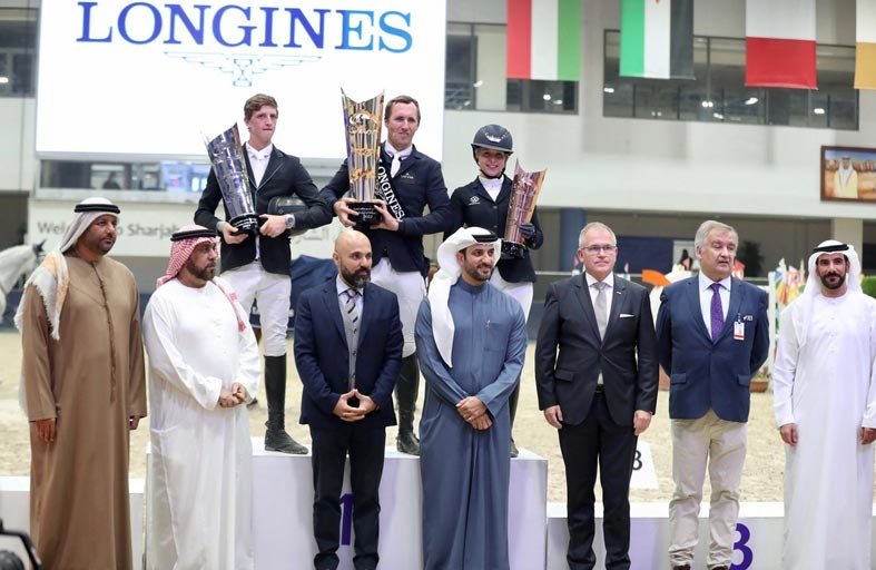 سلطان بن أحمد القاسمي يتوج الفارس كريستابس بكأس بطولة حاكم الشارقة الدولية لقفز الحواجز