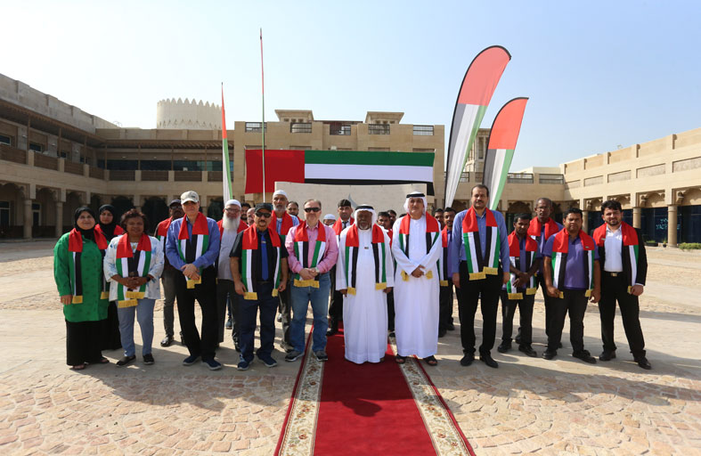 ندوة الثقافة والعلوم تحتفي بيوم العلم