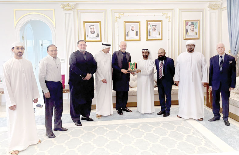 سفير باكستان لدى الدولة يزور مركز سالم بن حم الثقافي بالعين