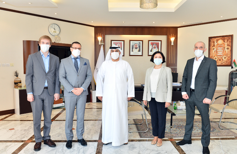 غرفة أبوظبي تبحث التعاون مع منطقة نوفغورود الروسية