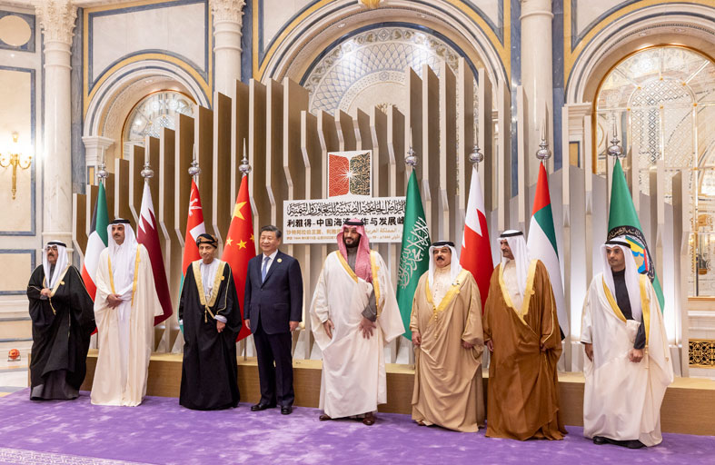 حاكم الفجيرة يترأس وفد الدولة إلى قمة الرياض الخليجية ـ الصينية للتعاون والتنمية 