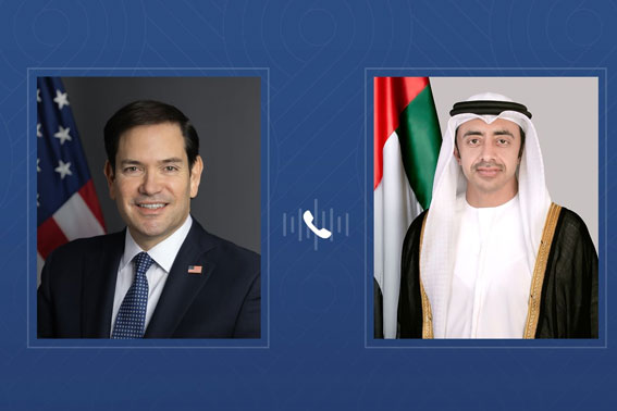 عبدالله بن زايد ووزير الخارجية الأمريكي يبحثان هاتفيا التطورات الإقليمية والعلاقات الاستراتيجية بين البلدين