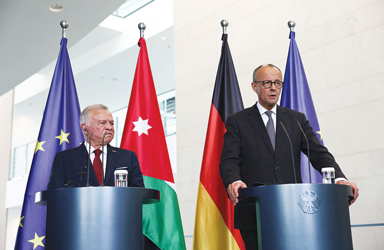 ألمانيا وفرنسا وبريطانيا تنوي إرسال وزراء خارجيتها إلى إسرائيل 