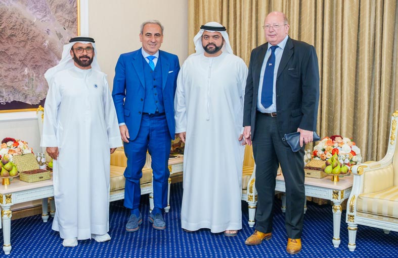 محمد الشرقي يلتقي رئيس الاتحاد الدولي للرياضات البحرية ويشيد بنجاح بطولة الفجيرة الدولية لسباق الزوارق