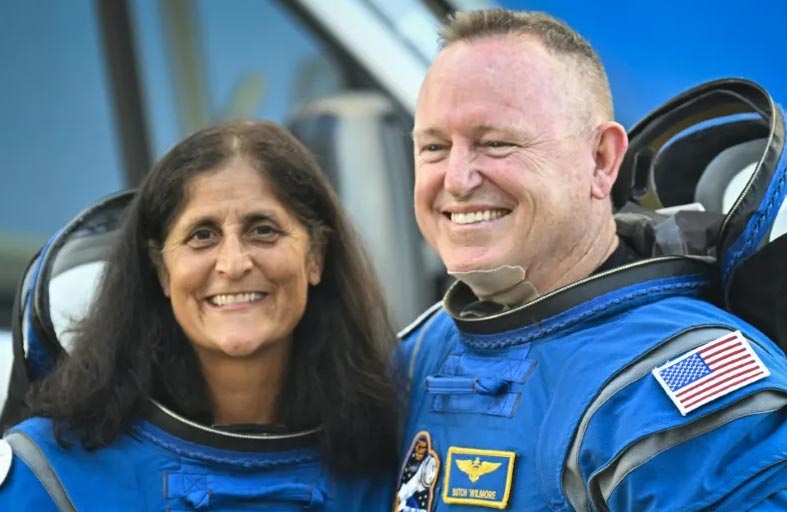 توتر بين ناسا و«بوينغ» بسبب رائدين عالقين في الفضاء