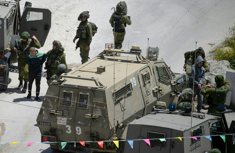 فرنسا تضغط لرد صارم إذا ضمت إسرائيل أجزاء من الضفة  