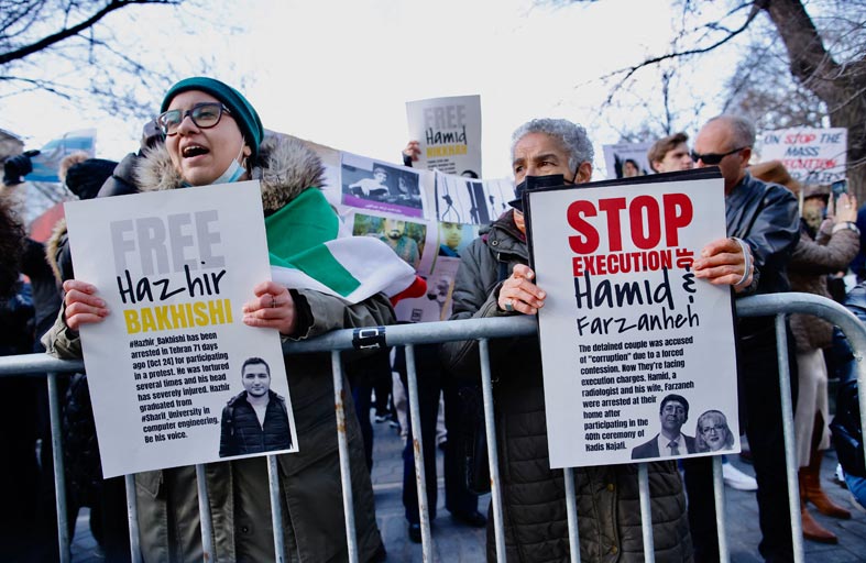 إيران تفرج عن معارض بعد 3 أشهر في السجن 