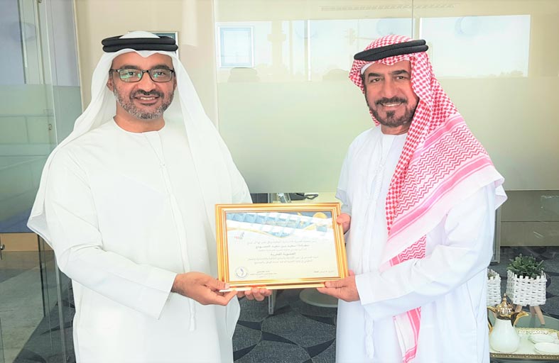 الفجيرة الثقافية تكرم سعيد الحمودي أول رئيس لمجلس إدارتها 