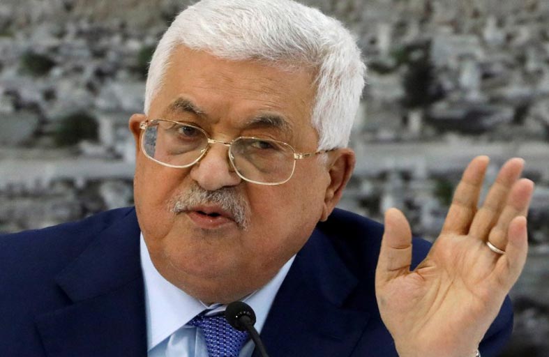عباس يتجه إلى ألمانيا «لإجراء فحوصات» ولقاء ميركل 