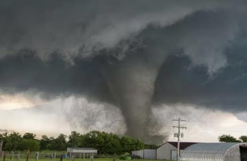 الكوارث المناخية.. لماذا يدفع الأمريكيون بسببها أكثر من غيرهم؟‎