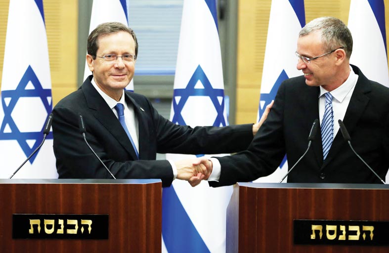 انتخاب إسحق هرتزوج رئيسا لإسرائيل 