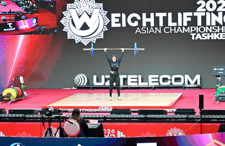 رقم شخصي جديد لزهرة الهاشمي في بطولة آسيا لرفع الأثقال