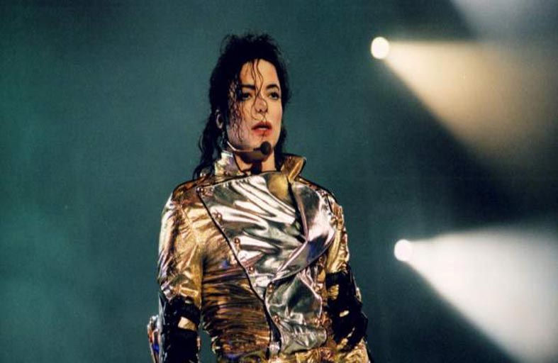 حياة مايكل جاكسون في فيلم جديد