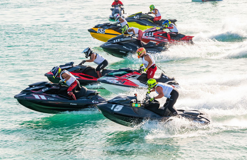 أبطال الإمارات يعلنون جاهزيتهم للمشاركة في بطولة العالم للدراجات المائية ببلجيكا