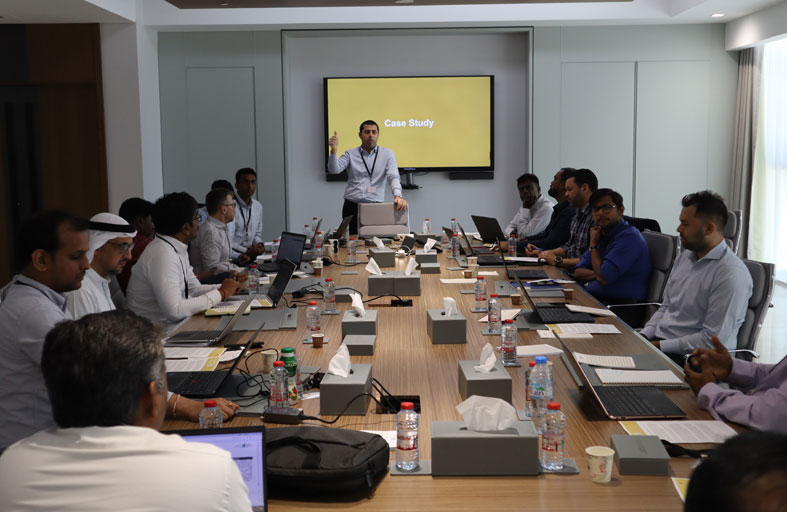 وزارة الصناعة والتكنولوجيا المتقدمة تعتمد 40 مقيما محليا ودوليا لتعزيز تطبيق مؤشر التحول التكنولوجي الصناعي