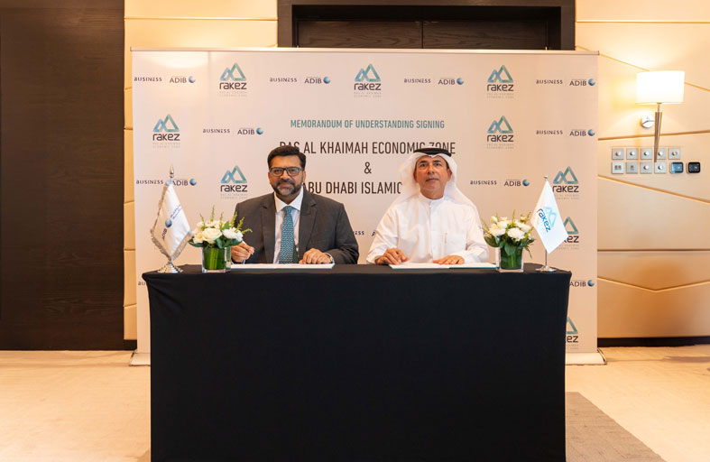 راكز ومصرف أبوظبي الإسلامي يوقعان شراكة استراتيجية لتبسيط الخدمات المصرفية للمستثمرين 