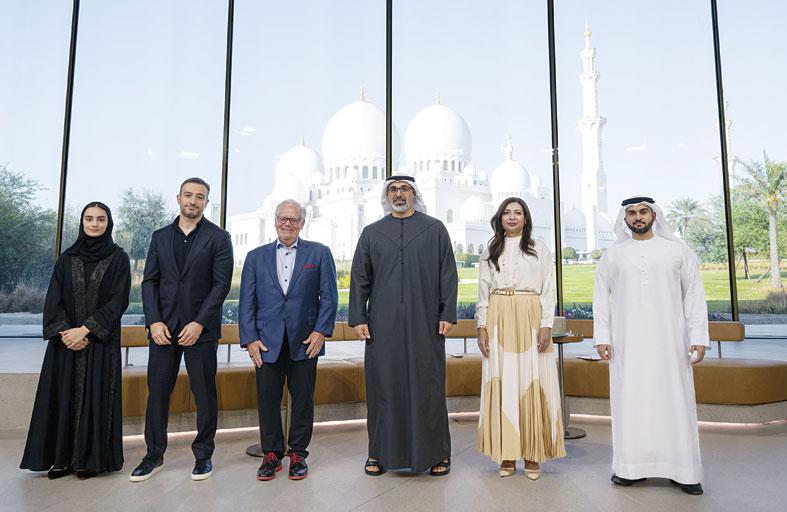 ولي عهد أبوظبي يشهد الجلسة الرمضانية الأولى لمجلس محمد بن زايد بعنوان «مستقبل الأنظمة المالية في عصر التقنيات الذكية» 