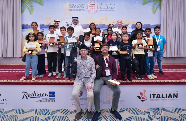 «أبوظبي الدولي» يتوج أبطال «مدارس الشطرنج» بمشاركة 592 لاعبا ولاعبة