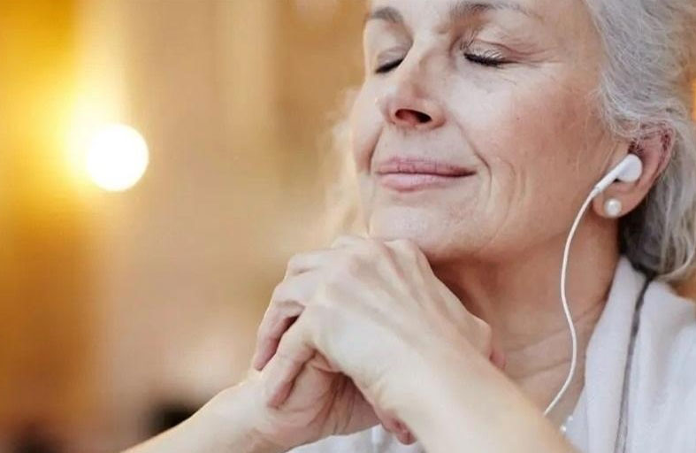 الموسيقى أفضل صديق في الشيخوخة