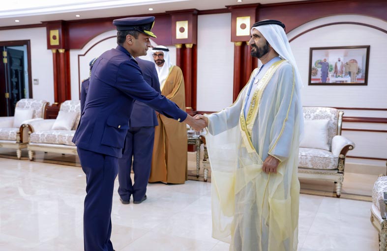 محمد بن راشد يستقبل عدداً من القيادات العسكرية والشرطية في الدولة