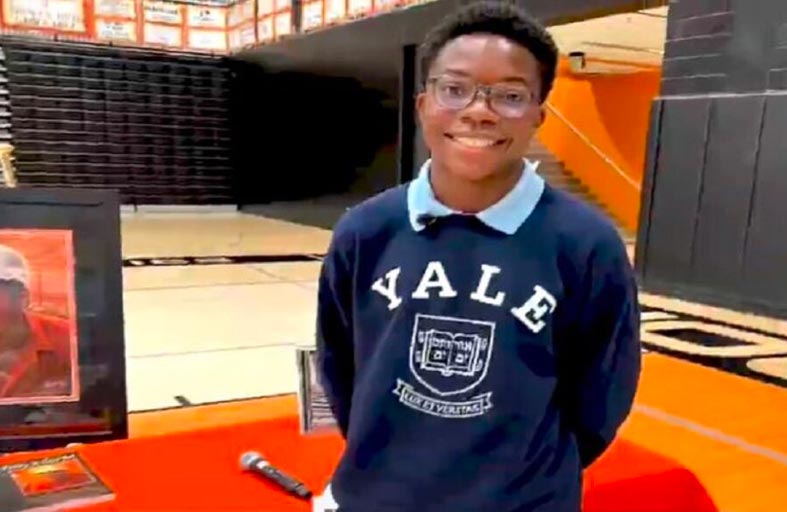 طالب ثانوية يحصل على قبول 15 جامعة مرموقة 