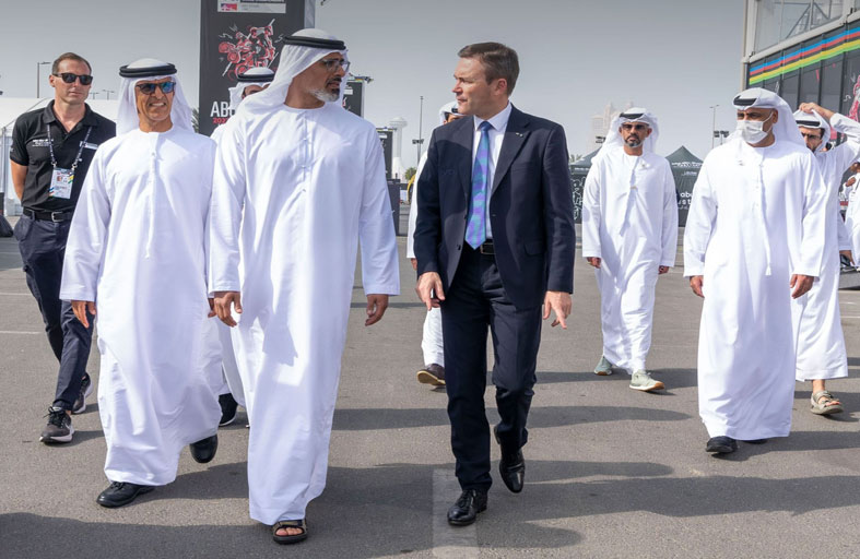 خالد بن محمد بن زايد يشهد فعاليات النسخة الأولى من مهرجان بايك أبوظبي 