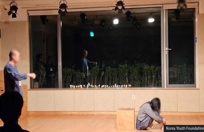 في كوريا.. آباء وأمهات يحبسون أنفسهم في زنزانات