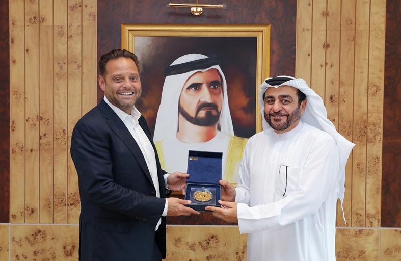 تعاون بين جامعة حمدان بن محمد الذكية وديلوس في مجال الصحة 