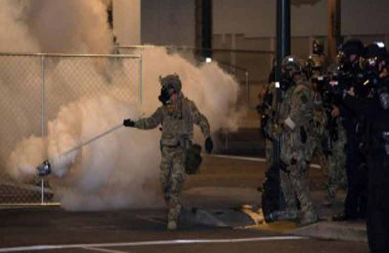 شرطة بورتلاند تنفذ اعتقالات بعد إشعال حرائق 