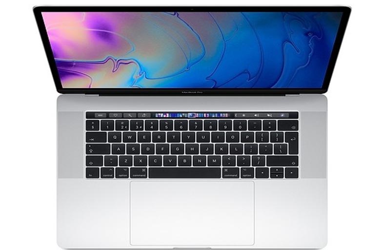 أبل توصي بعدم تغطية الكاميرا بأجهزة ماك بوك