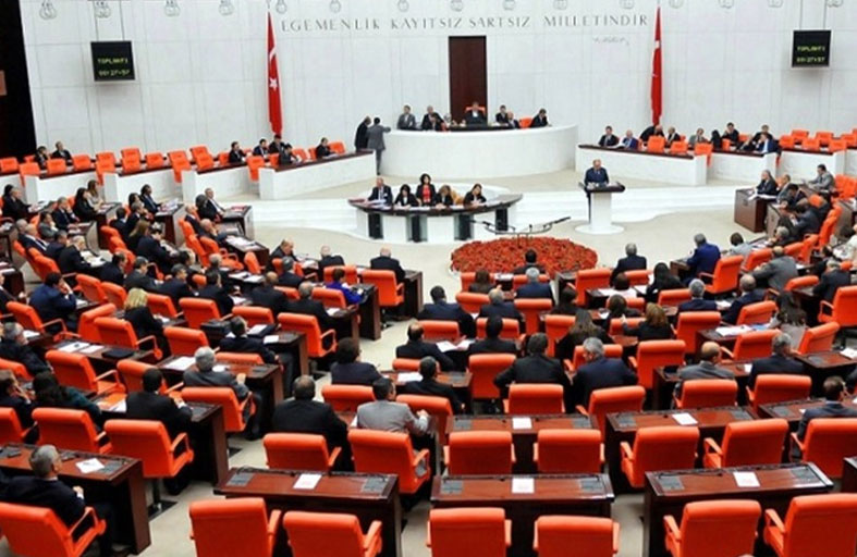 لجنة في البرلمان التركي تبدأ أعمالها لنزع سلاح «الكردستاني» 