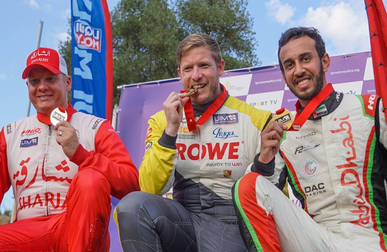 «أبوظبي البحري» يحلق بلقبه الرابع في مونديال زوارق الفورمولا 2 بالبرتغال