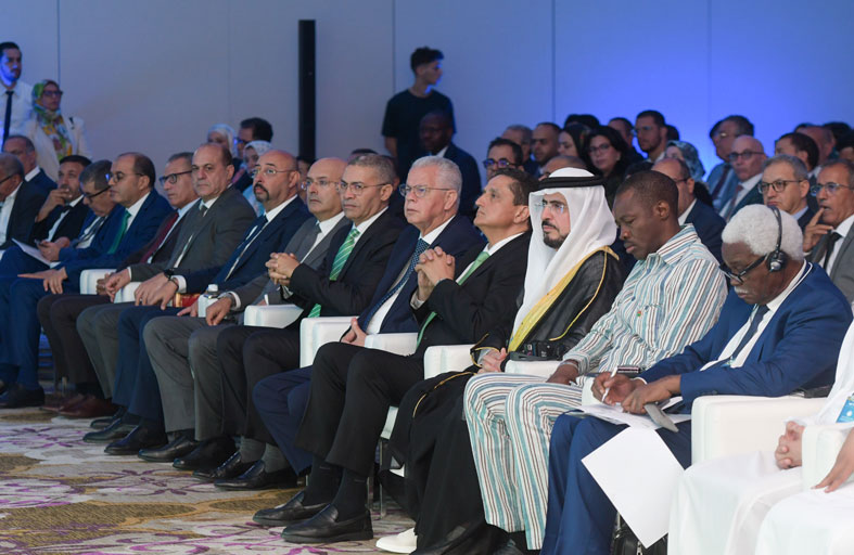 الطاير يفتتح المنتدى الإقليمي للاقتصاد الأخضر 2025 