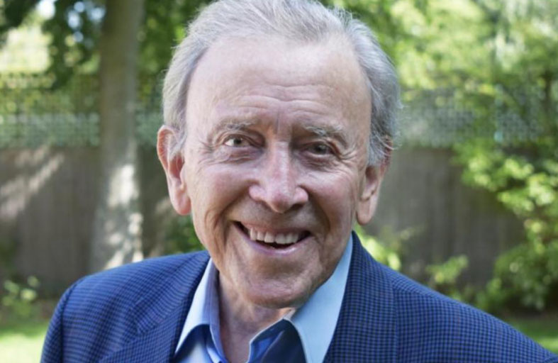 وفاة مغني البوب البريطاني فينس هيل 