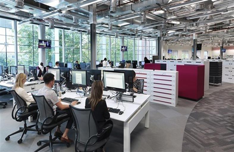 «بي بي سي» تشطب 450 وظيفة لخفض التكاليف