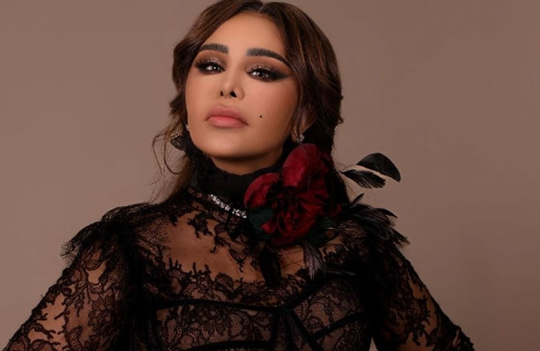 أحلام تتعرض للسرقة في باريس