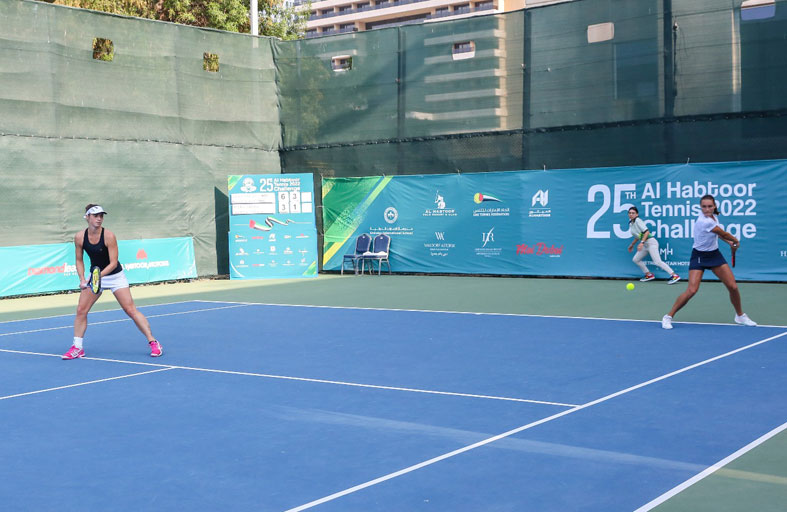 الثنائي الهولندي يقصى الزوجي الروسي المصنف الثاني على البطولة 