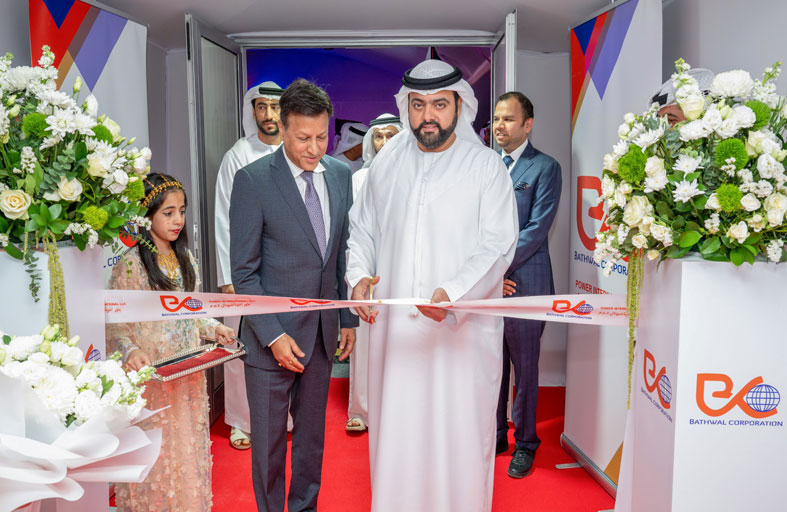 محمد الشرقي يفتتح أول منشأة متخصصة للجير الحي  في الفجيرة ويؤكّد مكانتها وجهةً عالميةً في الصناعات التعدينية