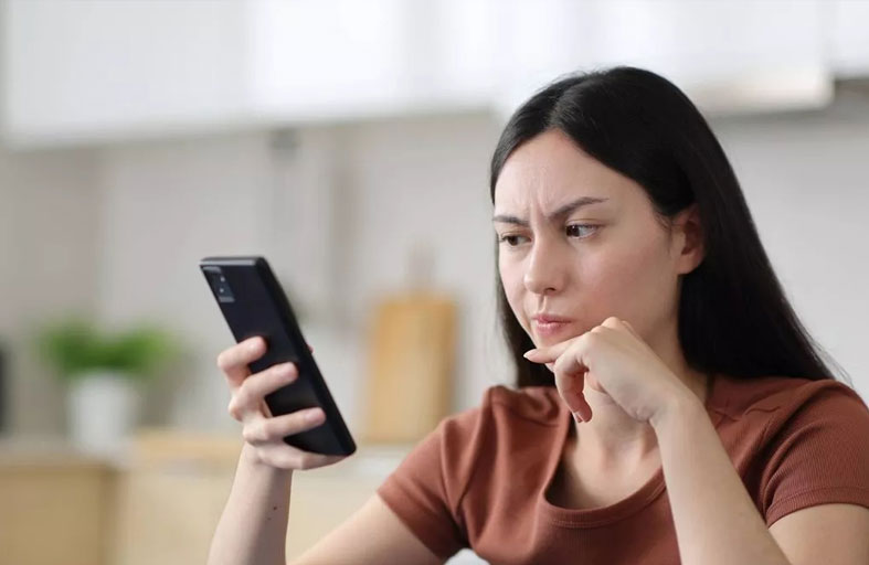 الدردشة اليومية مع الذكاء الاصطناعي قد تزيد الاكتئاب