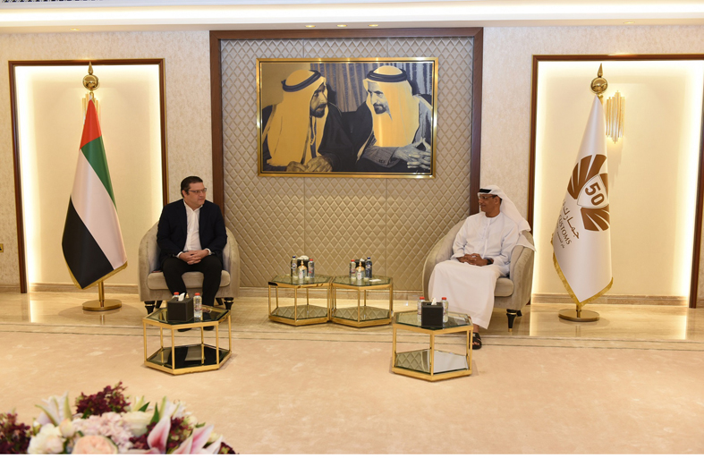 جمارك دبي تعرض تجربتها بالتفتيش الجمركي لوفد من الدومينيكان