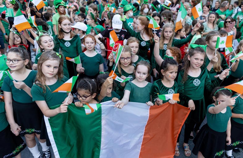 احتفالات اليوم الوطني الأيرلندي ويوم القديس باتريك تنثر الفرح في أرجاء إكسبو 2020 دبي