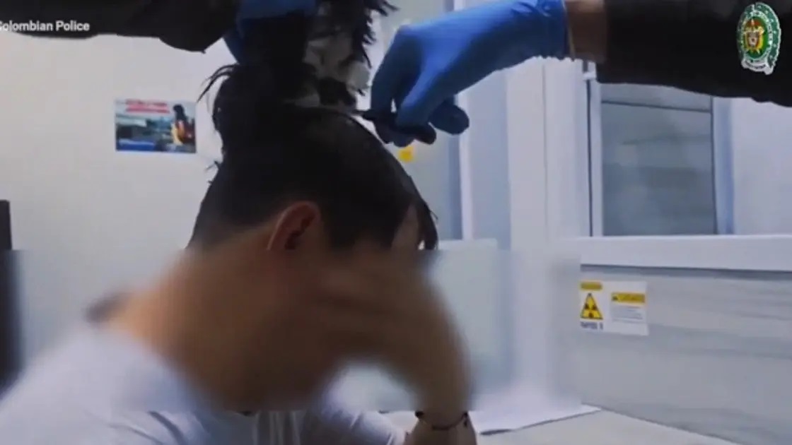 يحاول تهريب الكوكايين داخل رأسه