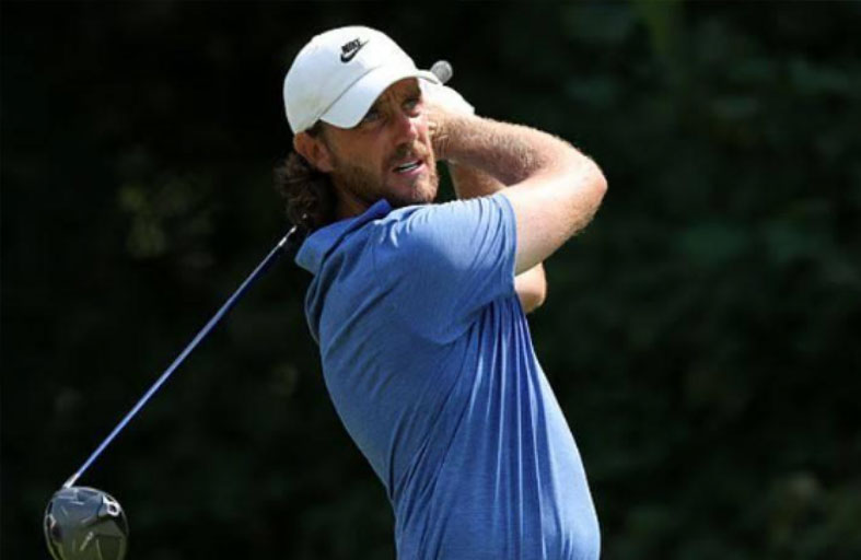 لاعب غولف يفوز بمليون دولار بسبب «ذبابة»