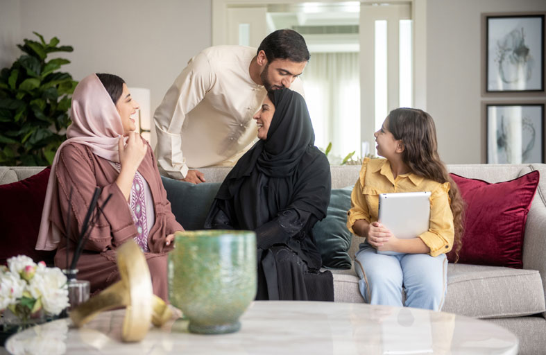 «المعاشات»: القانون يمنح الأم 3 سنوات من الاشتراك الاختياري لرعاية أبنائها