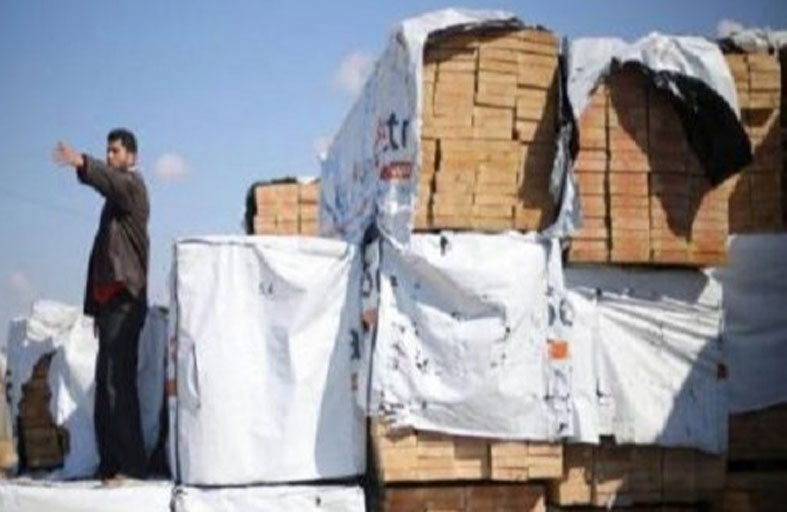 صادرات غزة تتراجع بمقدار النصف بفعل قيود إسرائيل