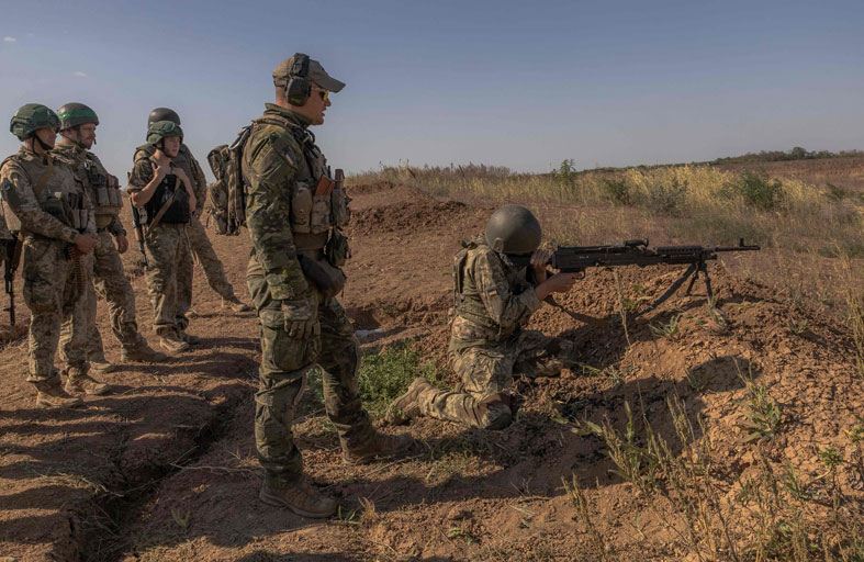 كابوس الشتاء.. كيف تستعد أوكرانيا لمعارك الطقس السيئ؟