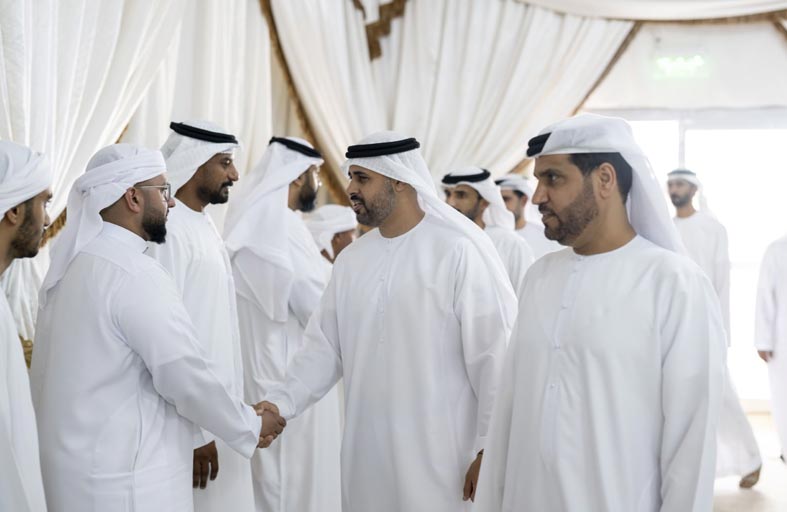 ذياب بن محمد بن زايد يقدم واجب العزاء بوفاة والدة الشهيد خالد علي غريب البلوشي  