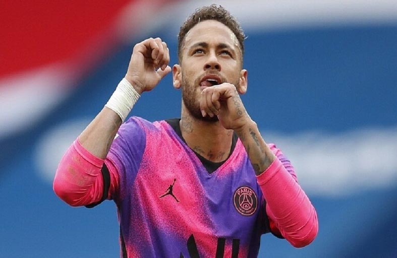 برشلونة ينهي نزاعه مع نيمار ودياً