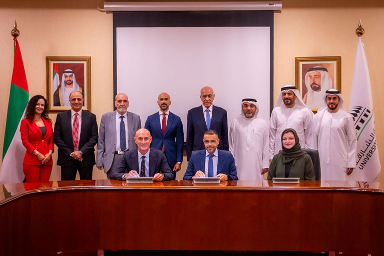 الشارقة تطلق مبادرة لاعتماد شهادة (مختبر أخضر) لأول مرة في المنطقة لدمج مفاهيم الاستدامة