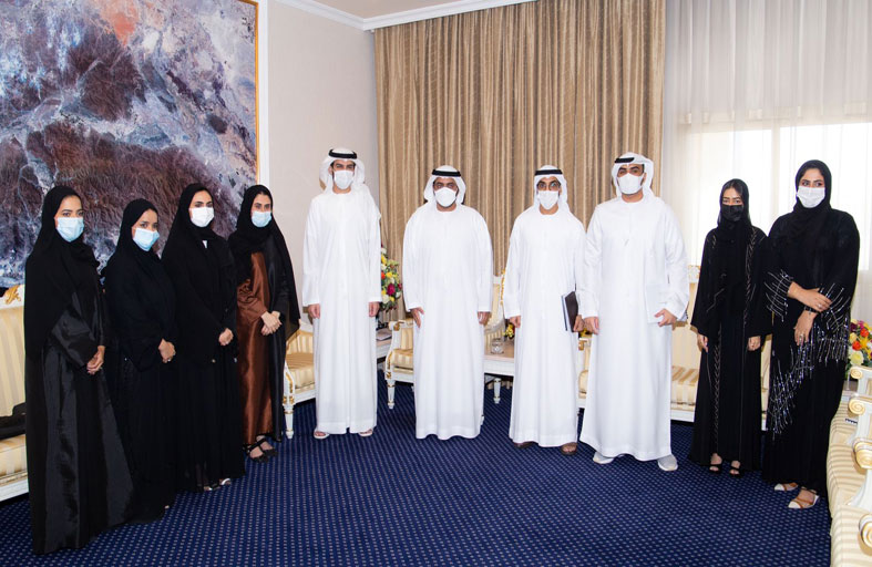 ولي عهد الفجيرة يلتقي مدير المؤسسة الاتحادية ومجلس الفجيرة للشباب